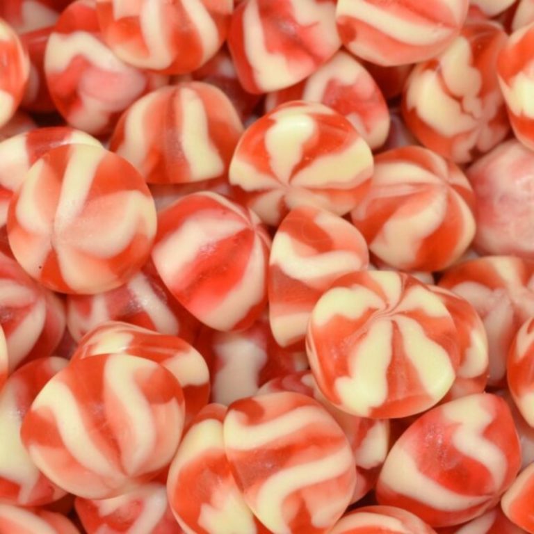 Groovy Sweets Pick N Mix Grab Bag - Strawberry Twist Kisses 250g